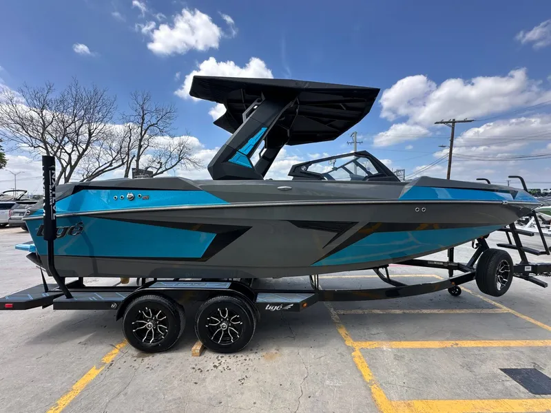 Slide: The Image of Tigé 22RZX 2026 - 6