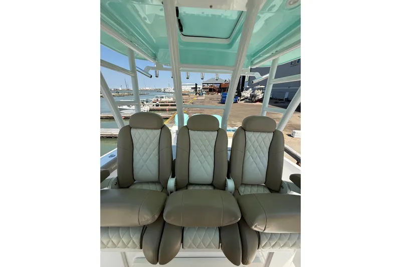 Slide: The Image of 2021 Everglades 365 Center Console - 13