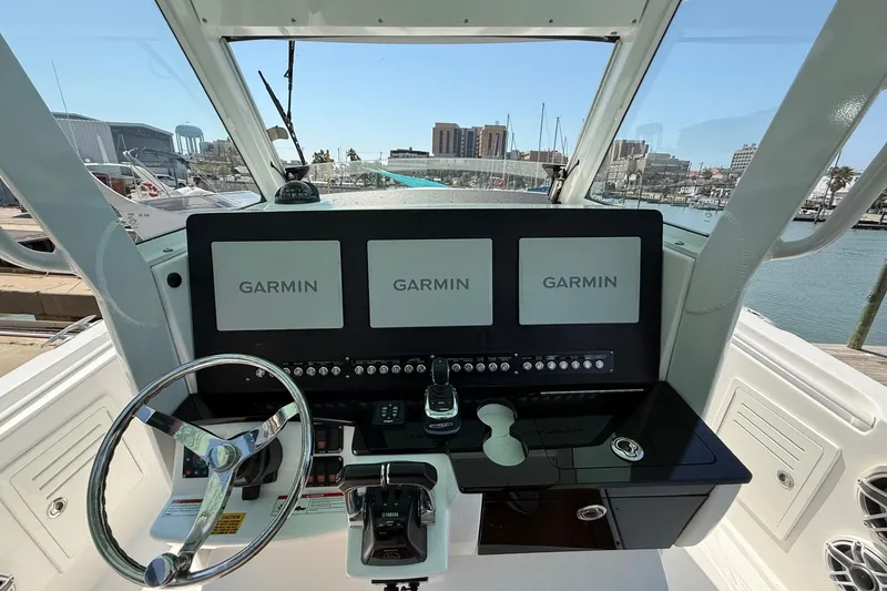 Slide: The Image of 2021 Everglades 365 Center Console - 14