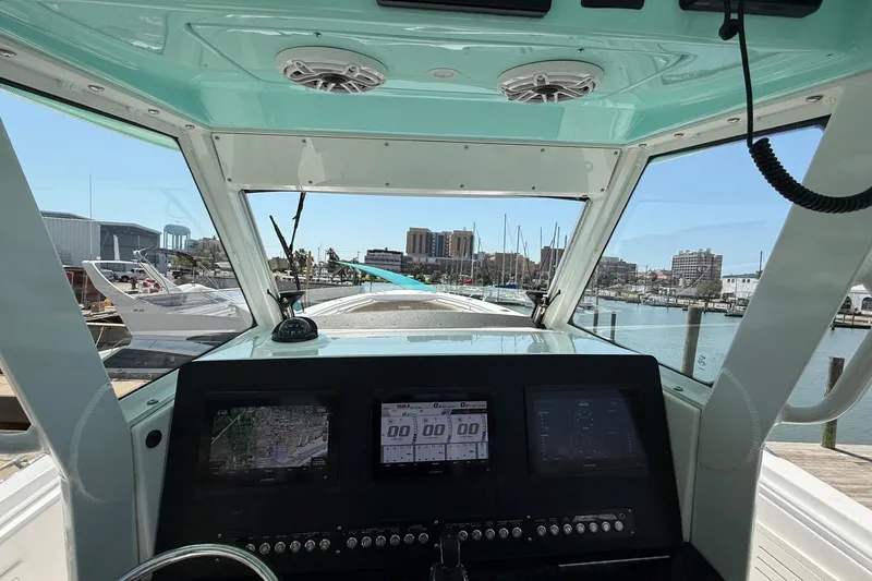 Slide: The Image of 2021 Everglades 365 Center Console - 16