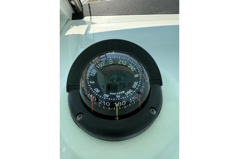 Slide: The Image of 2021 Everglades 365 Center Console - 18