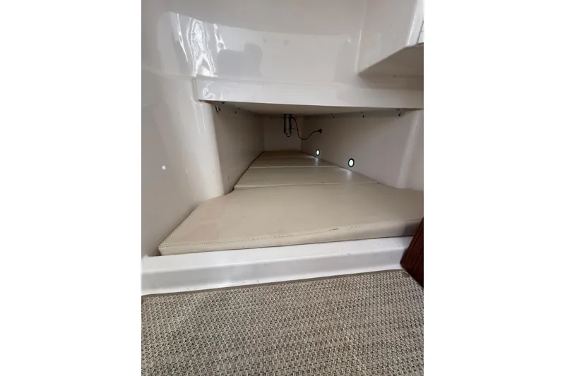 Slide: The Image of 2021 Everglades 365 Center Console - 23