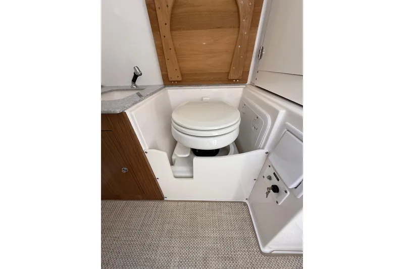 Slide: The Image of 2021 Everglades 365 Center Console - 24