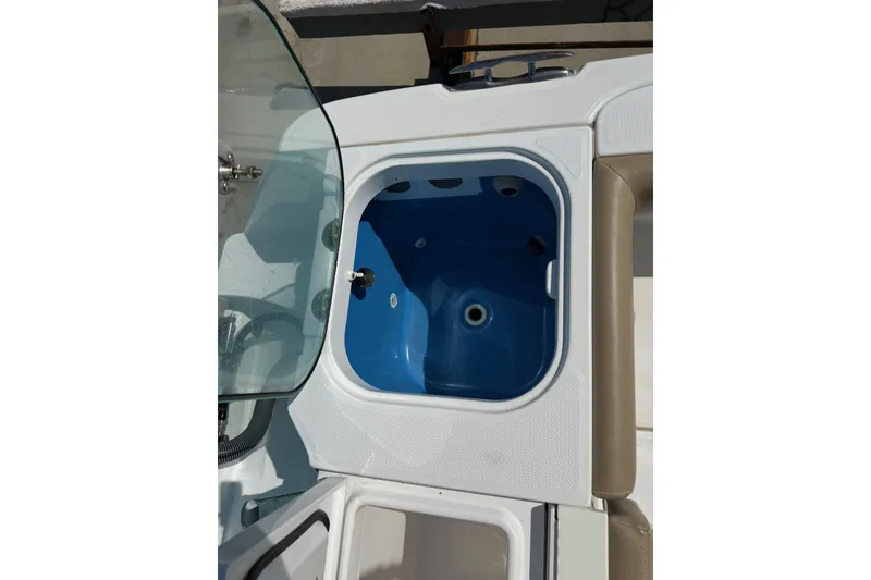 Slide: The Image of 2021 Everglades 365 Center Console - 29