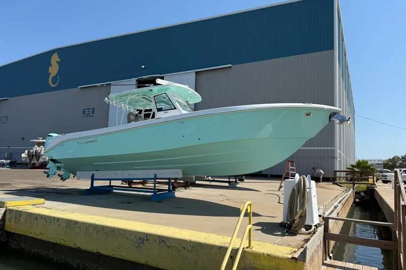 Slide: The Image of 2021 Everglades 365 Center Console - 36