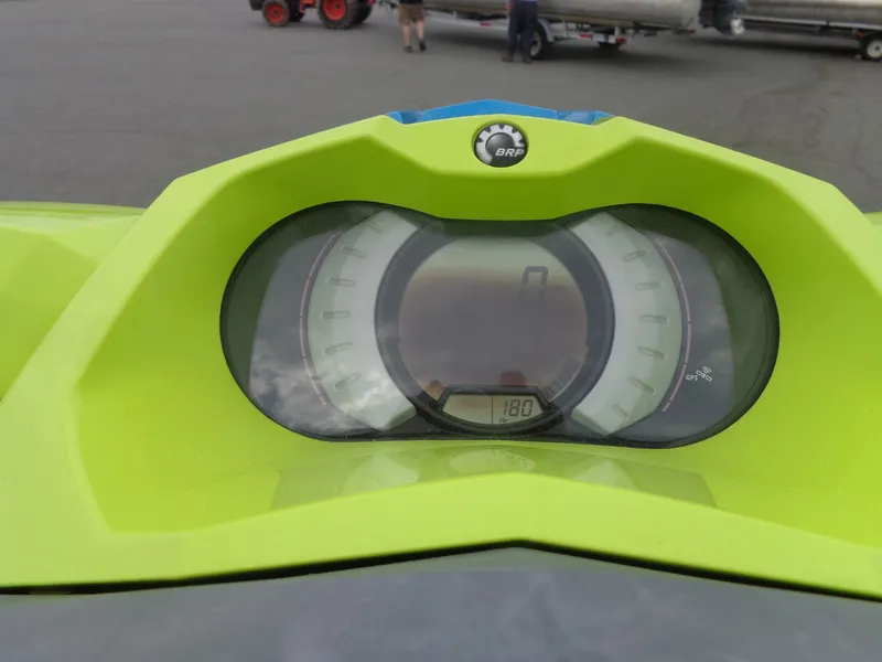 Slide: The Image of Dashboard of a 2015 Sea-Doo GTR™ 215 jet ski. - 25