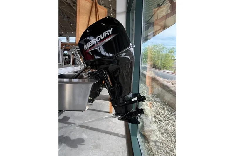 Slide: The Image of Mercury outboard motor on 2026 Sun Tracker Bass Buggy 16 XL Select boat. - 10