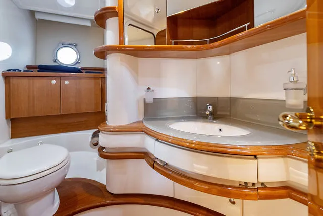 Slide: The Image of Azimut 55 2019 - 48