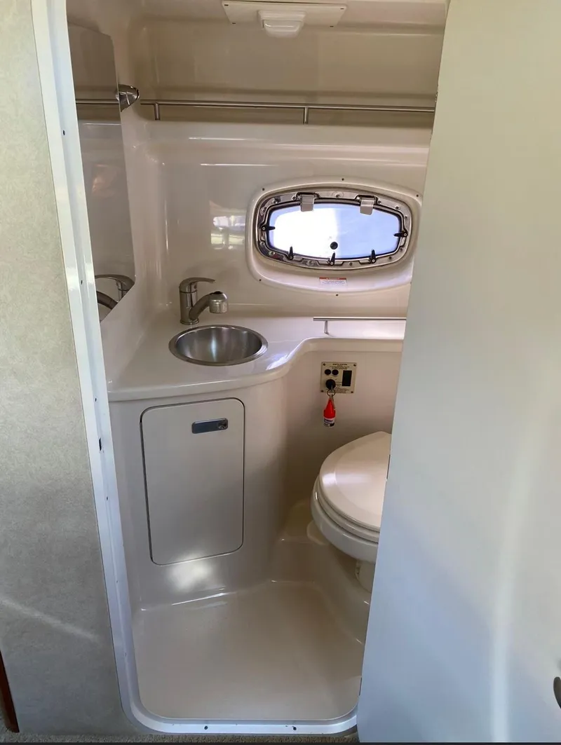 Slide: The Image of Sea Ray Sundancer 280 2011 - 50