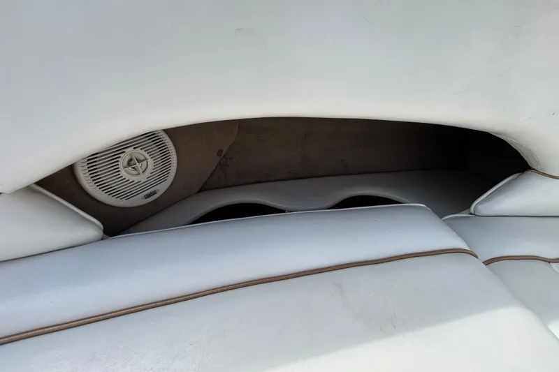 Slide: The Image of Sea Ray 280 Bow Rider 1998 - 77