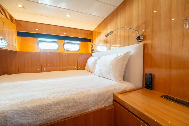 Slide: The Image of Luxurious cabin on Horizon E88 yacht, year 2013. - 26