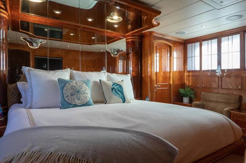 Slide: The Image of Master Cabin - 15