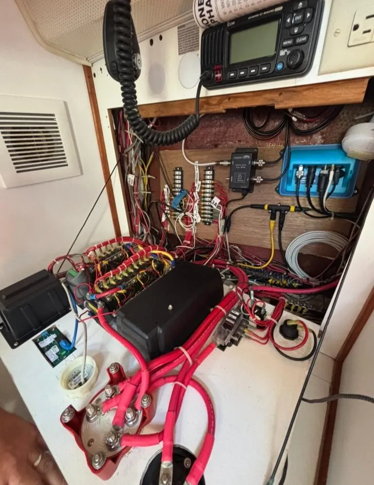 Slide: The Image of Electrical system of a 1989 Caliber 38 boat. - 17