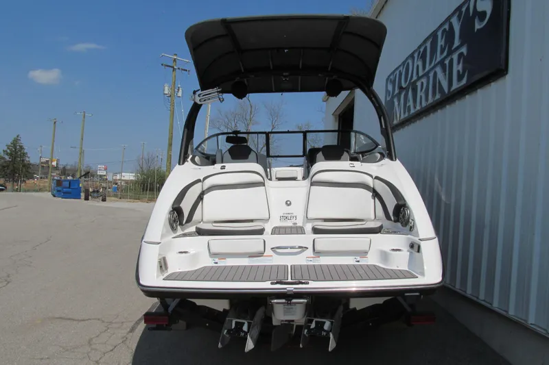 Slide: The Image of 2018 Yamaha Boats 242 Limited S at Stokley's Marine, rear view with swim platform. - 5
