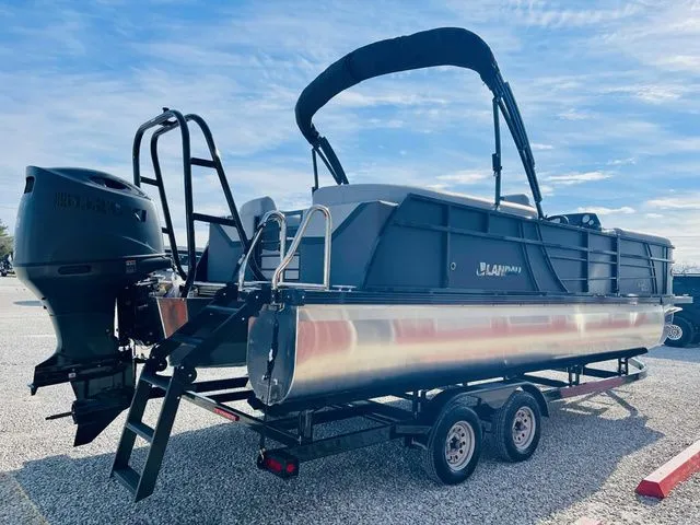 Slide: The Image of Landau Island Breeze 23 Sport Rear powered with a 200HP S 2026 - 15