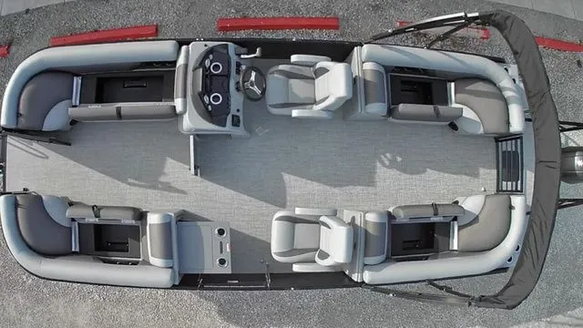 Slide: The Image of Landau Island Breeze 23 Sport Rear powered with a 200HP S 2026 - 4