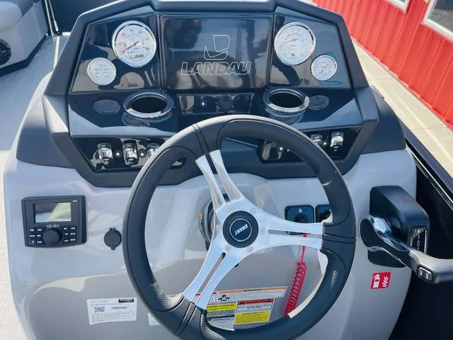 Slide: The Image of Landau Island Breeze 23 Sport Rear powered with a 200HP S 2026 - 8