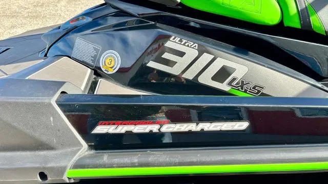 Slide: The Image of Kawasaki Ultra 310 2023 - 6