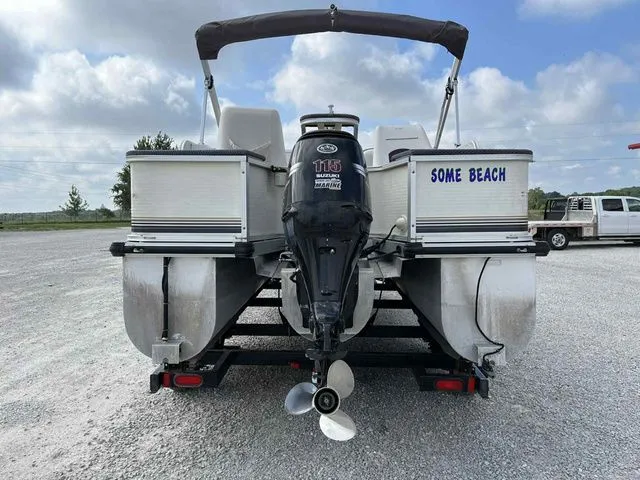 Slide: The Image of Landau LX20 powered by a Suzuki 115HP Fourstroke 2001 - 4