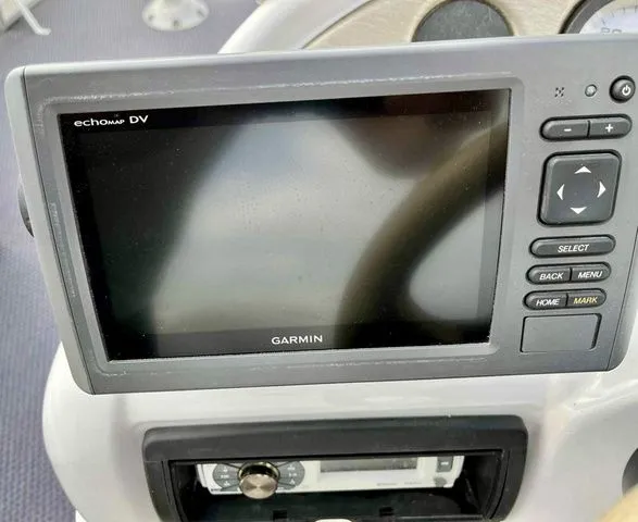 Slide: The Image of Landau LX20 powered by a Suzuki 115HP Fourstroke 2001 - 5