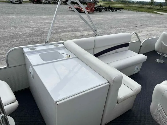 Slide: The Image of Landau LX20 powered by a Suzuki 115HP Fourstroke 2001 - 7