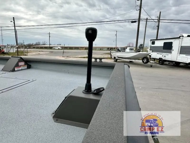 Slide: The Image of SeaArk 2472-C.U.B 2026 - 14