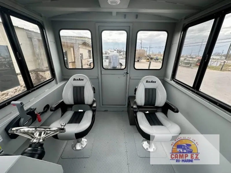 Slide: The Image of SeaArk 2472-C.U.B 2026 - 21