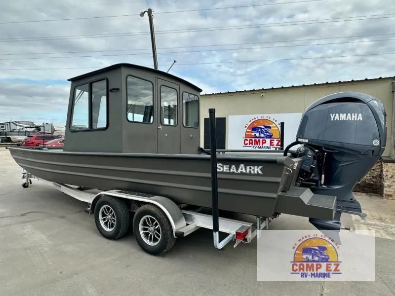 Slide: The Image of SeaArk 2472-C.U.B 2026 - 7