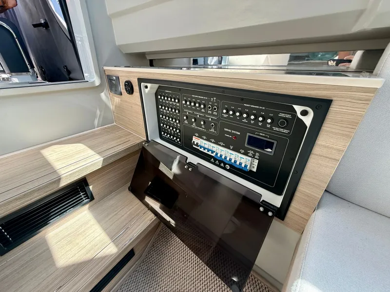 Slide: The Image of Saxdor 320 GTO 2024 - 40