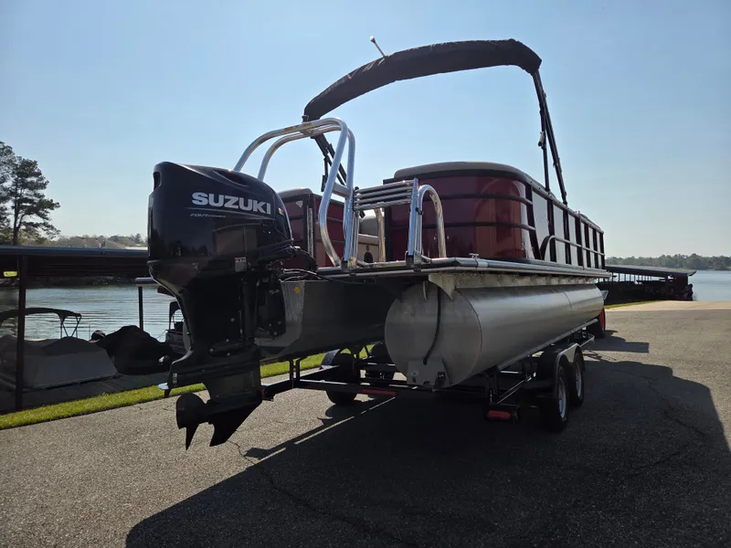 Slide: The Image of Bentley Pontoons navigator 2023 - 2