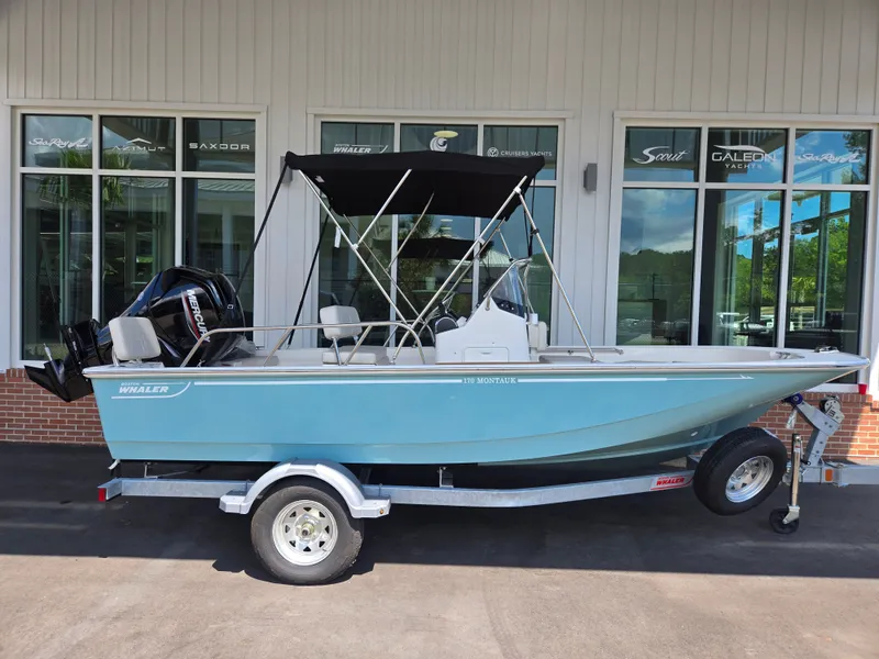 Slide: The Image of Boston Whaler 170 Montauk 2026 - 0