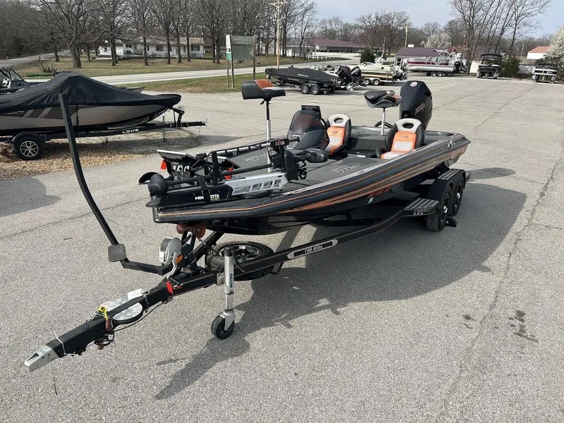 Slide: The Image of Charger 198 Elite 2021 - 5