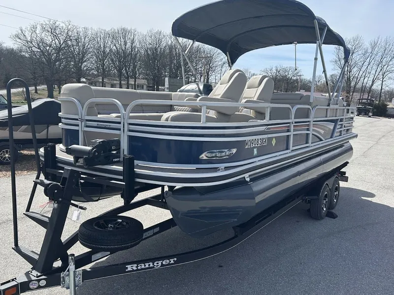 Slide: The Image of Ranger 220FC 2020 - 4