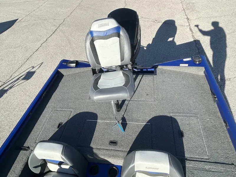 Slide: The Image of Lowe Stinger 178 2019 - 10