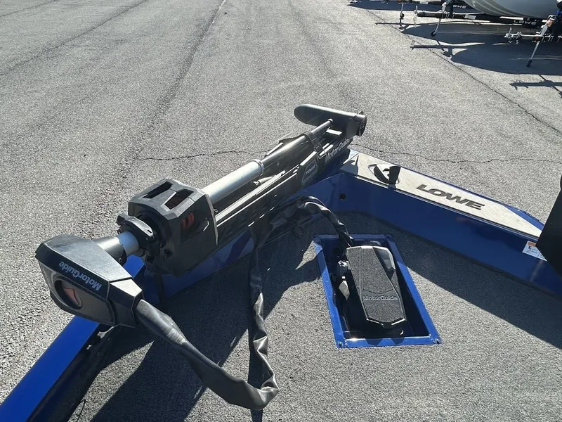 Slide: The Image of Lowe Stinger 178 2019 - 14