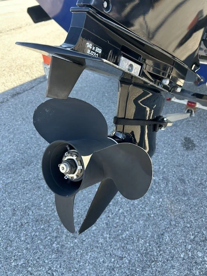 Slide: The Image of Lowe Stinger 178 2019 - 15