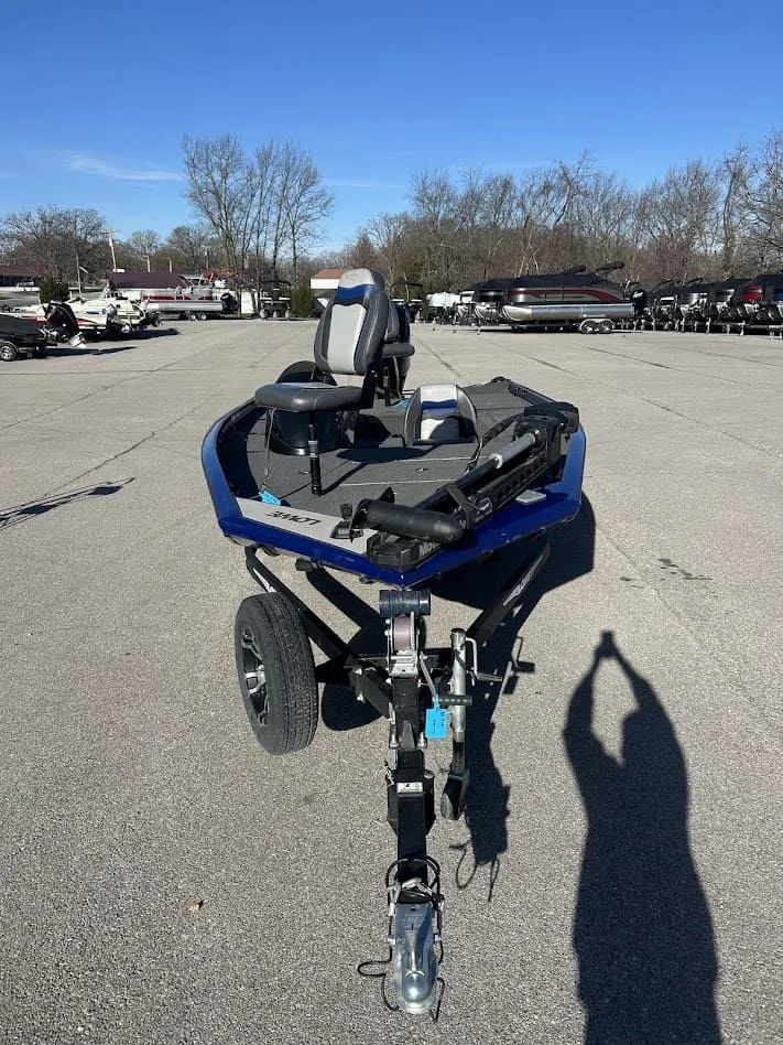 Slide: The Image of Lowe Stinger 178 2019 - 4