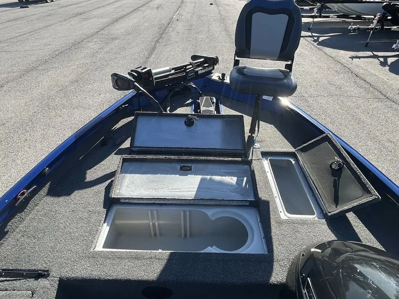 Slide: The Image of Lowe Stinger 178 2019 - 7