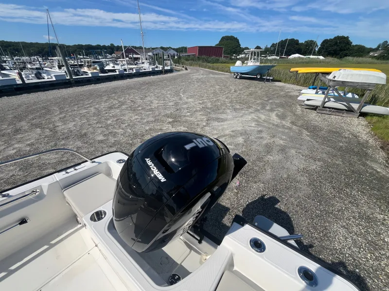 Slide: The Image of Boston Whaler 190 Montauk 2026 - 2