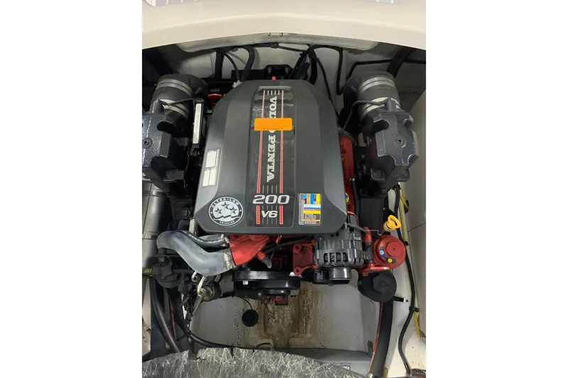 Slide: The Image of 2014 Chaparral 206 SSi boat engine, Volvo Penta 200 V6, detailed view. - 8