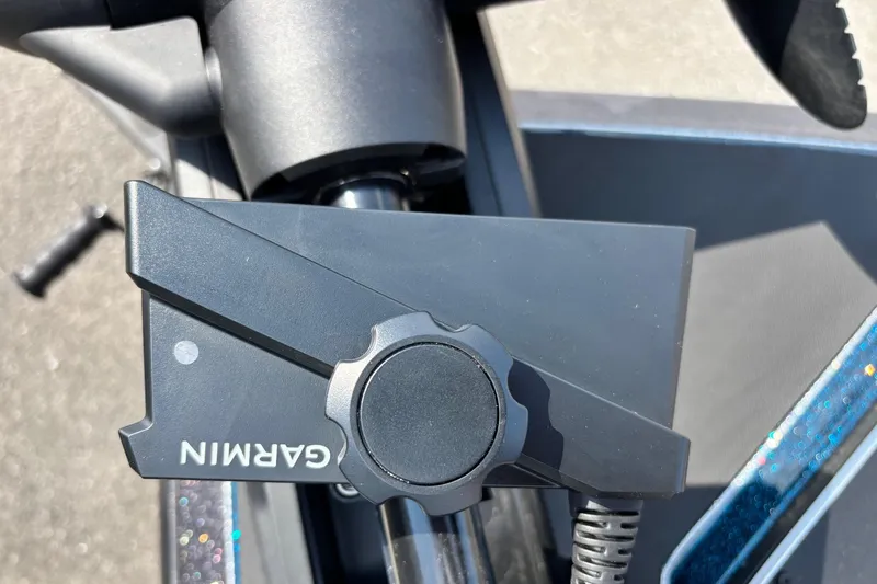 Slide: The Image of Garmin device mounted on Ranger Z519R Cup-Equipped 2025 boat. - 3