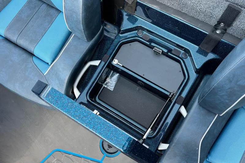 Slide: The Image of Interior of 2025 Ranger Z519R Cup-Equipped with storage compartment. - 9