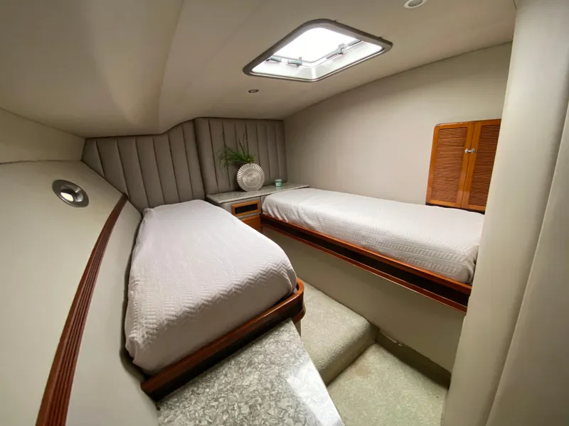 Slide: The Image of Mares 58 Power Cat 1995 - 57