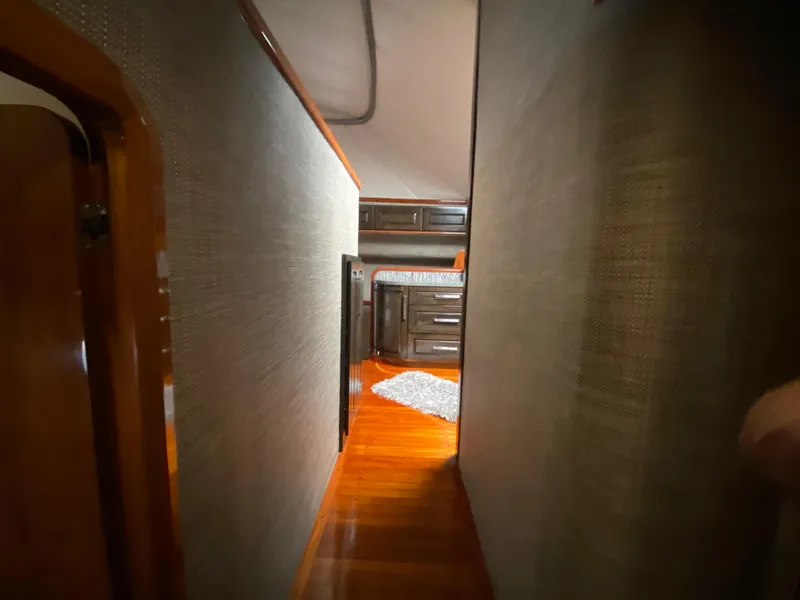 Slide: The Image of Mares 58 Power Cat 1995 - 65