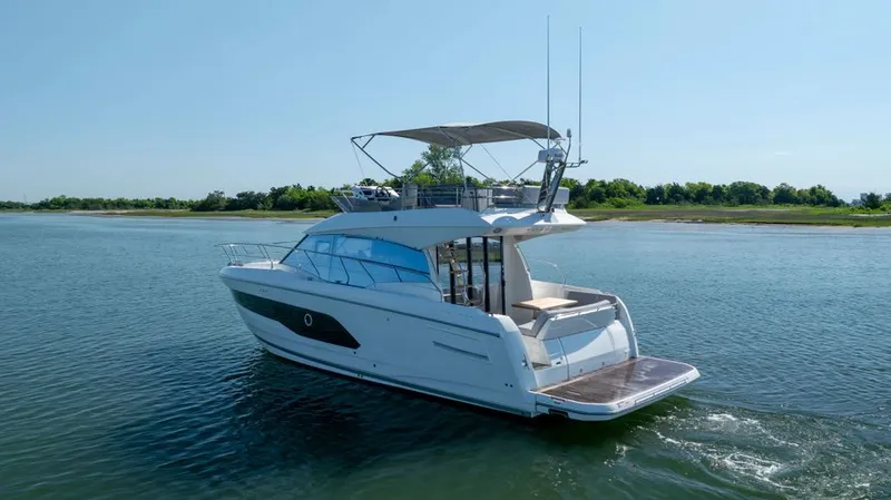 Slide: The Image of 2024 Prestige 420 - Image 13 - 13