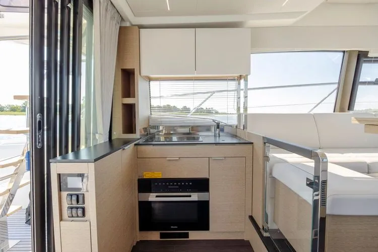 Slide: The Image of 2024 Prestige 420 - Image 22 - 22