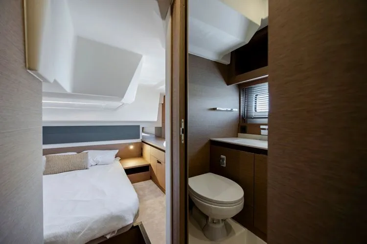 Slide: The Image of 2024 Prestige 420 - Image 48 - 48