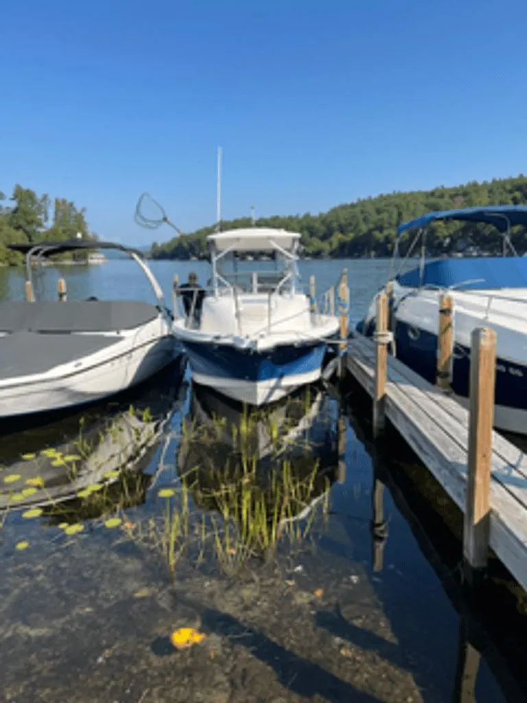 Slide: The Image of Trophy 2352 Walkaround 2007 - 16