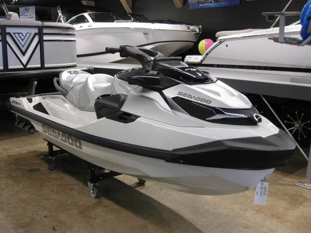 The Image of Sea-Doo GTX Limited 325 2026 - 1