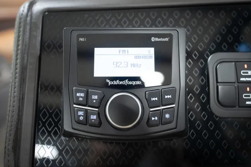 Slide: The Image of Rockford Fosgate PMX-1 stereo system in 2026 Bennington 22 MSB boat dashboard. - 40